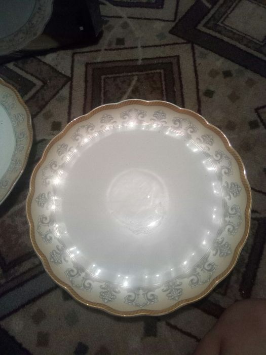 Большие блюда для горячего.цена за каждую.