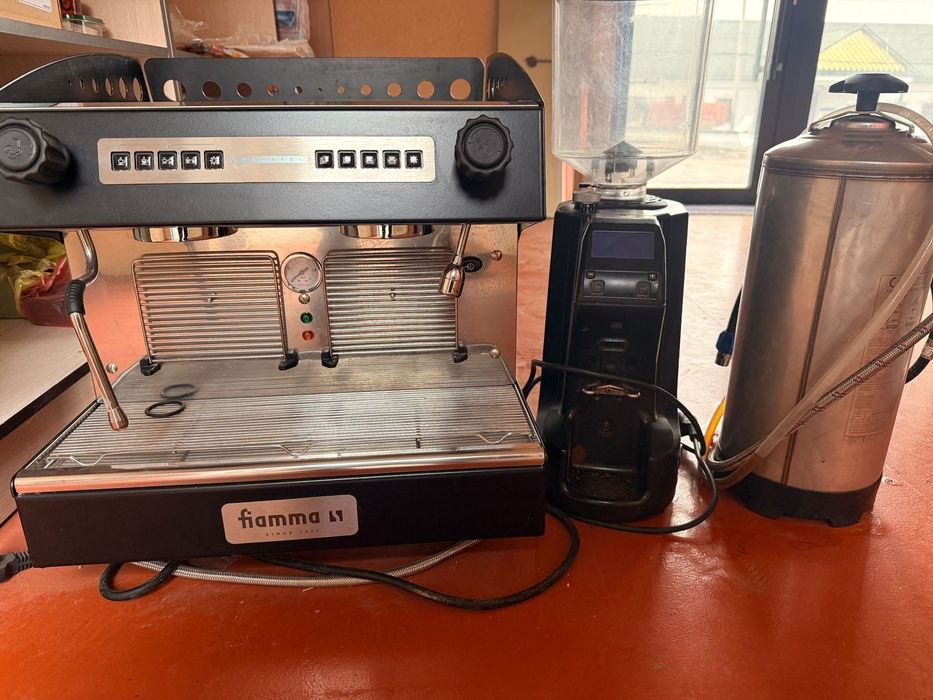 Кофе апарат в отличном состоянии