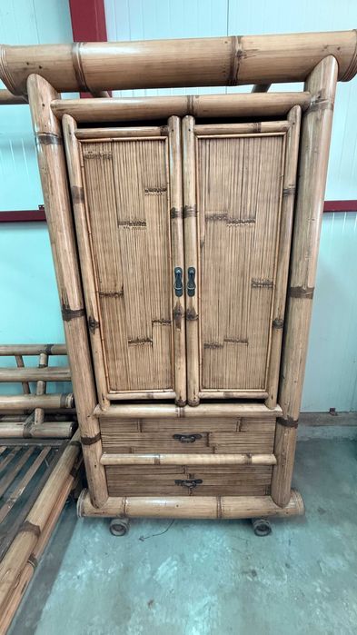 Set mobilier bambus: pat dublu baldachin + dulap, aspect exotic/tropical