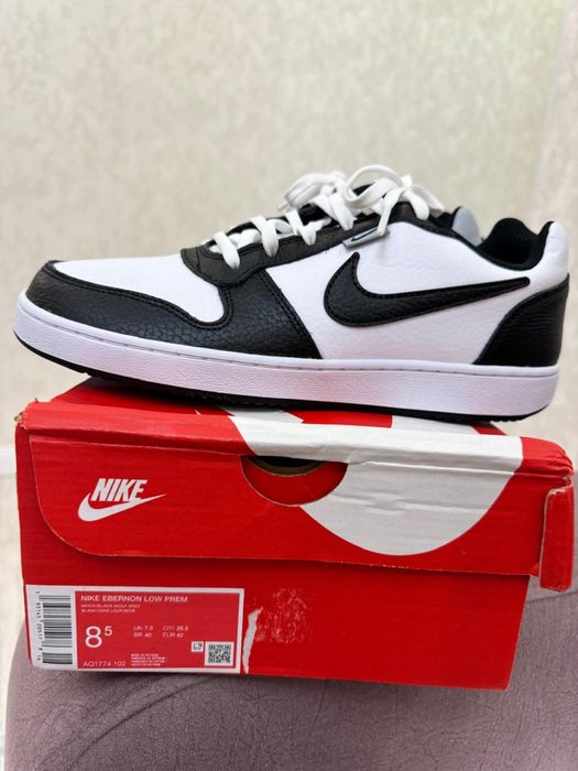 Оригинальные кроссовки найк