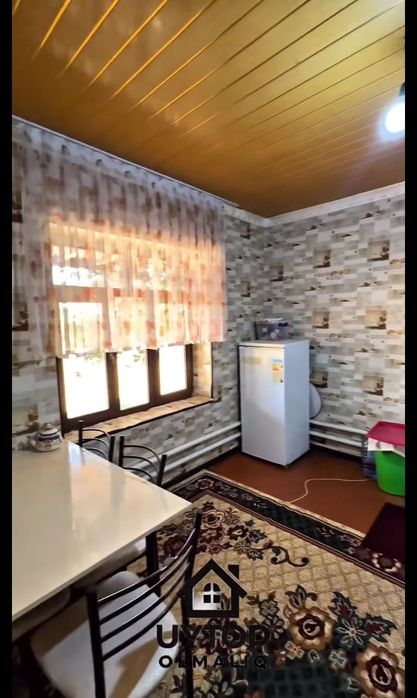 Срочно Ховли Уй сотилади.