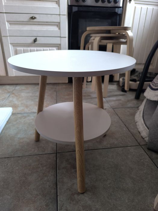 Продам журнальный столик