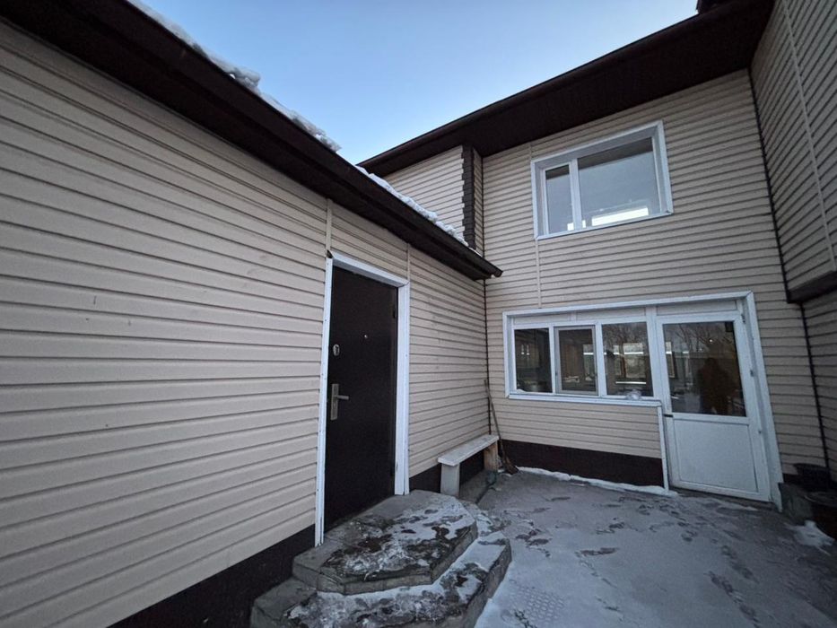 Продам 2х.эт. дом, 2005 года