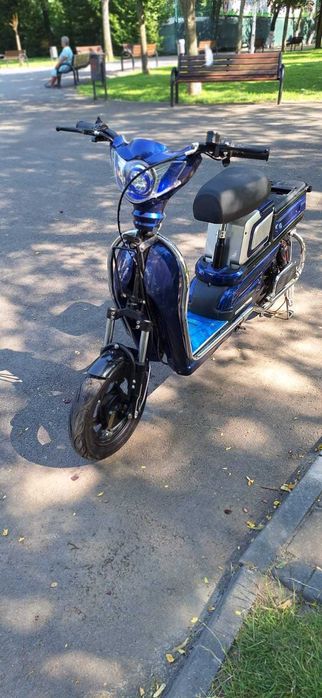 Scuter electric 500W 48V li ion detasabila impecabil viteza 50km
