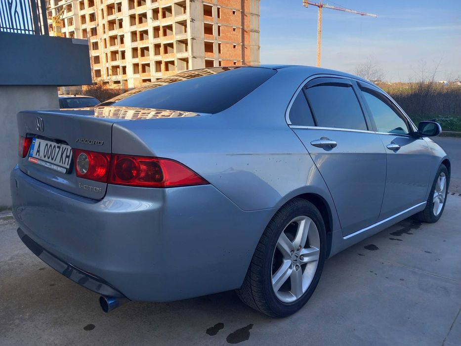 Хонда Акорд 2.2 i-CTDi