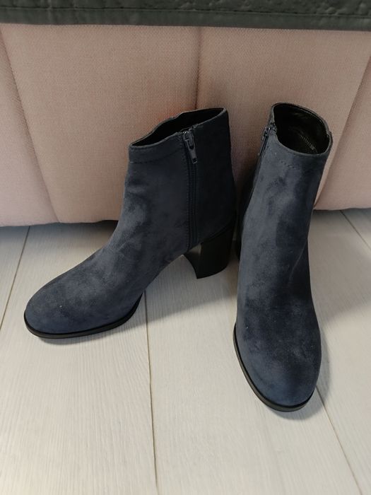 Ghete dama piele întoarsă