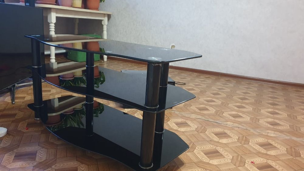 Подставка для телевизора