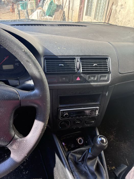 Vand golf 4 1.4 benzina radiat