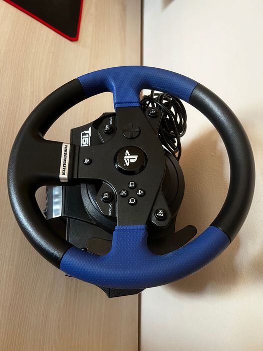 Volan Thrustmaster T150 Force Feedback PC,PS3,PS4 Folosit foarte