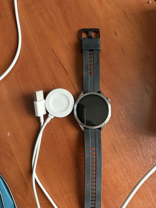 Смарт часы huawei gt4