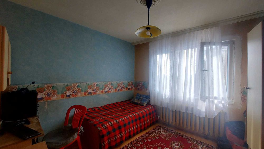 Тристаен апартамент в кв. Дружба, гр. Хасково