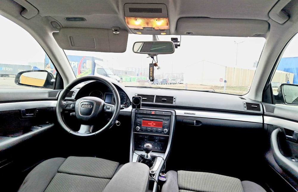 Audi A4 B7, echipare S line, an fabricație 2008