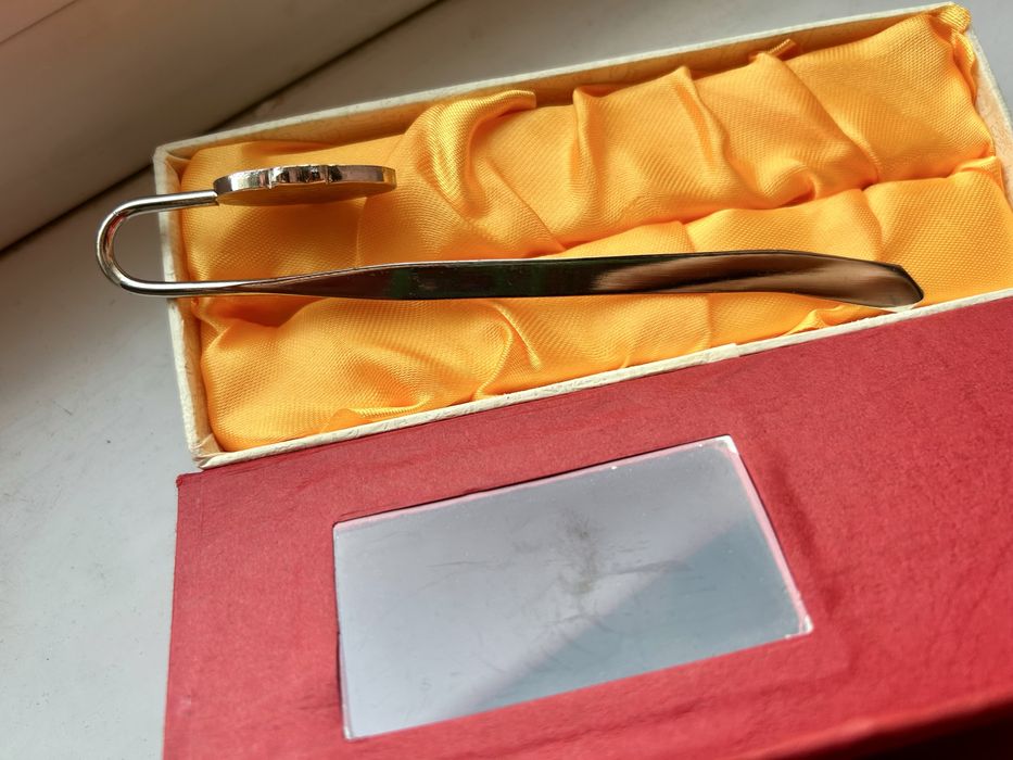 металлическая закладка для книги