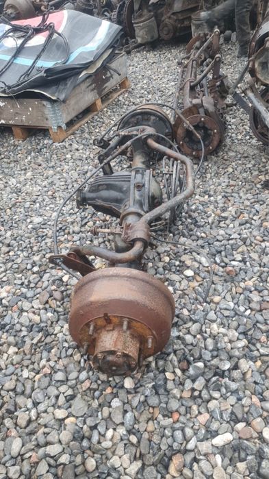 Мерседес  609 / 709 / 809 мосты с Европы