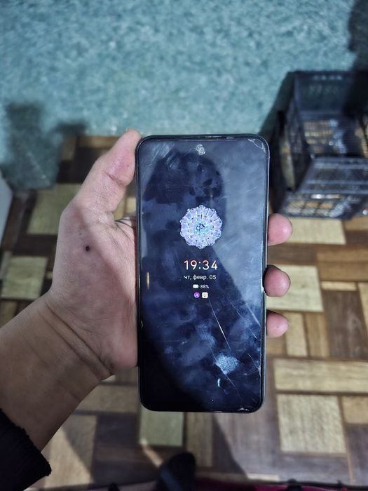 Pocco yaxshi ishlab turibdi