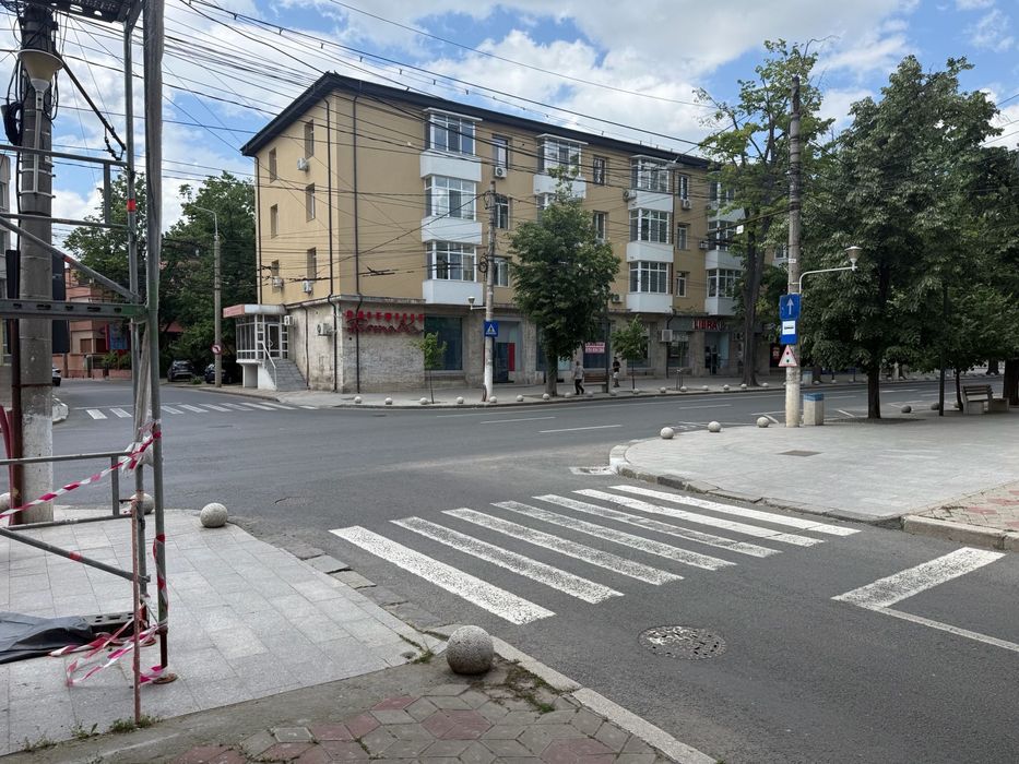Inchiriez spatiu centru strada Domneasca
