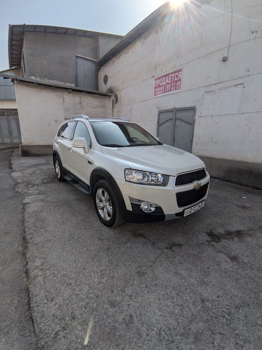 Chevrolet Captiva LUX 2011 3.0L