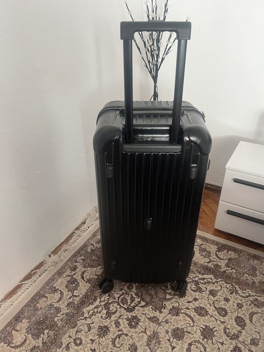 Valiză Rimowa originală – stare excelentă