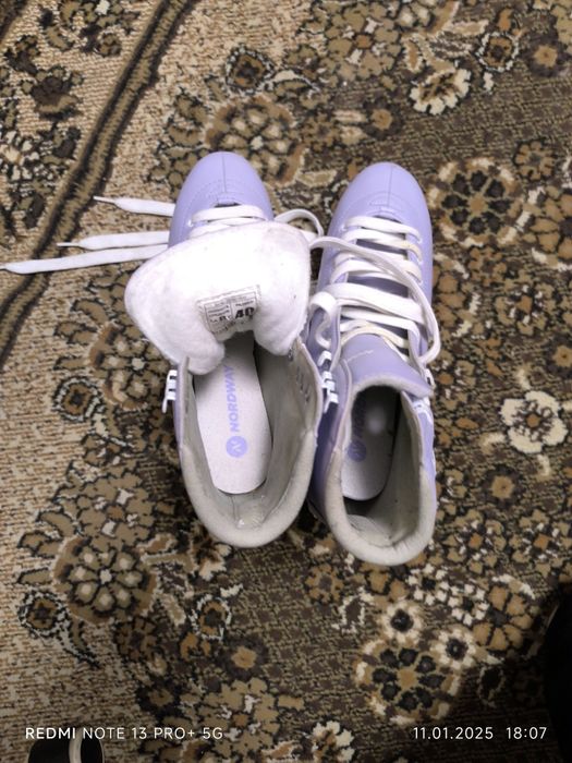 Продам фигурные коньки