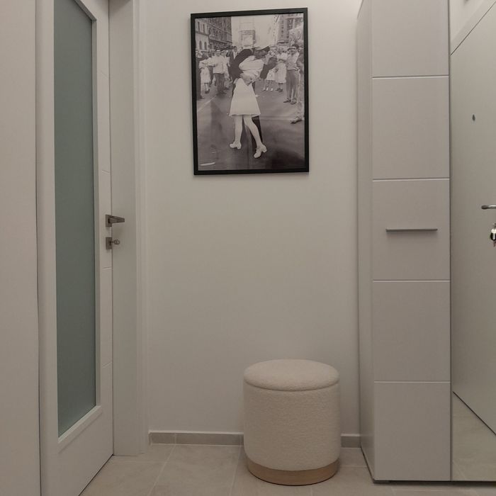 Продава се Двустаен апартамент в Пловдив, Южен - 70 кв.м за 2543 €/кв.м - Снимка #8