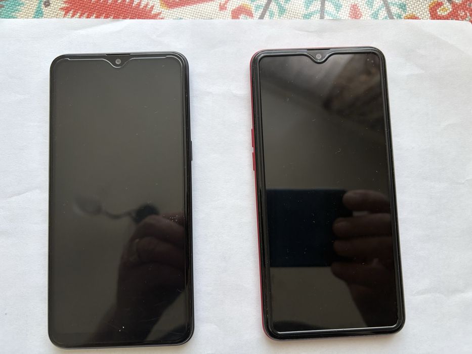 Продаю телефон Самсунг