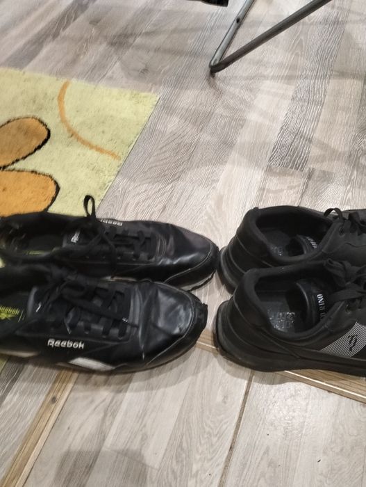 Продам обувь кроссовки