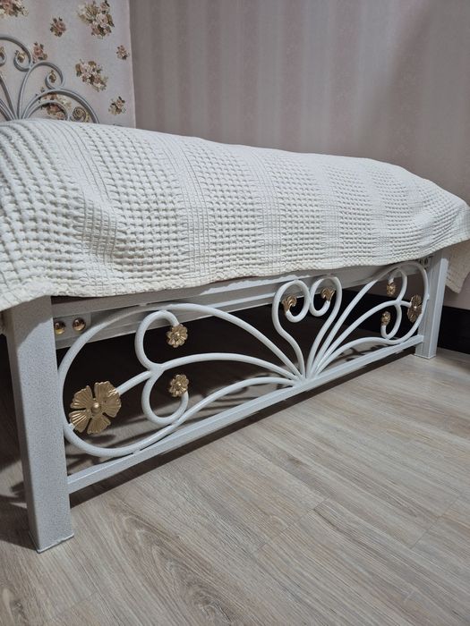 Кованая кровать для девочек