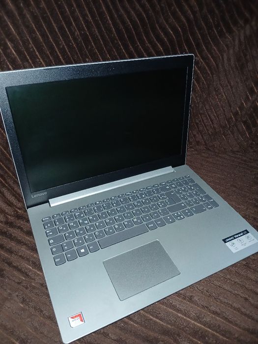 Noutbuk Lenovo yangi