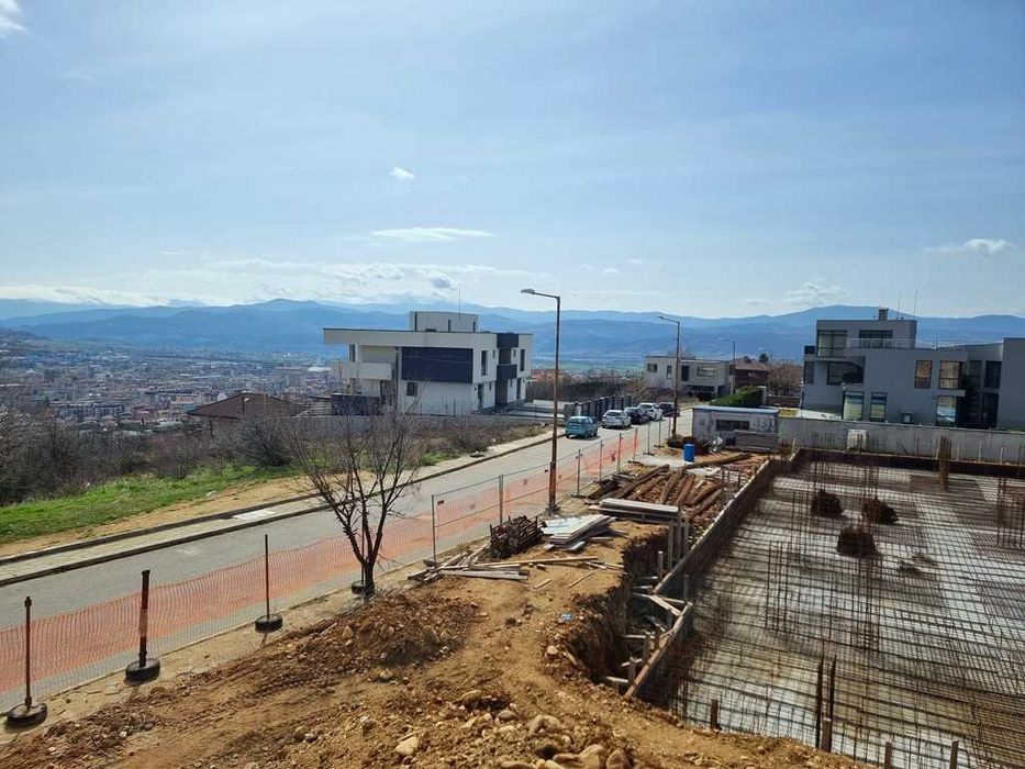 Продава се Тристаен апартамент в Благоевград, Баларбаши - 124 кв.м за 1200 €/кв.м - Снимка #1