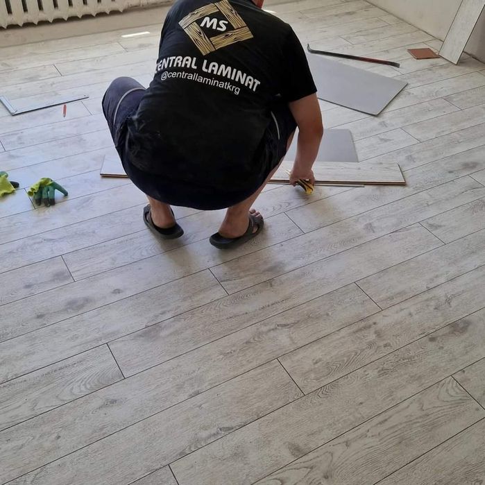 Укладка ламината. Наливной пол.
