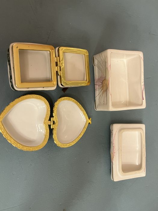 Комплект от две малки кутийки за бижута