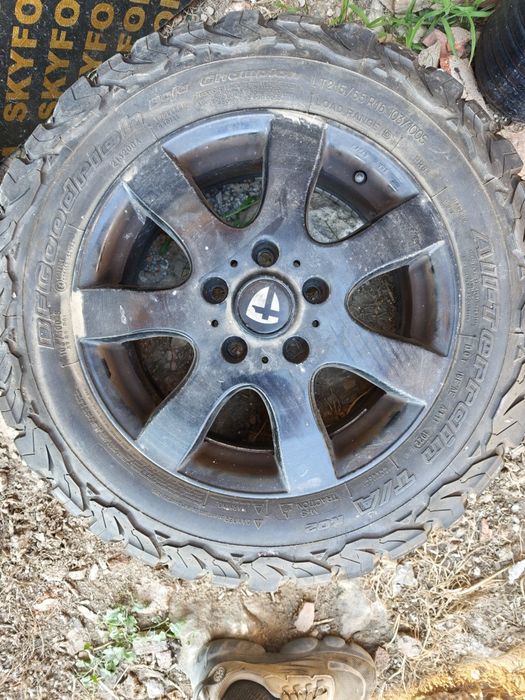 All terrain 215/65/16 джанти с гуми