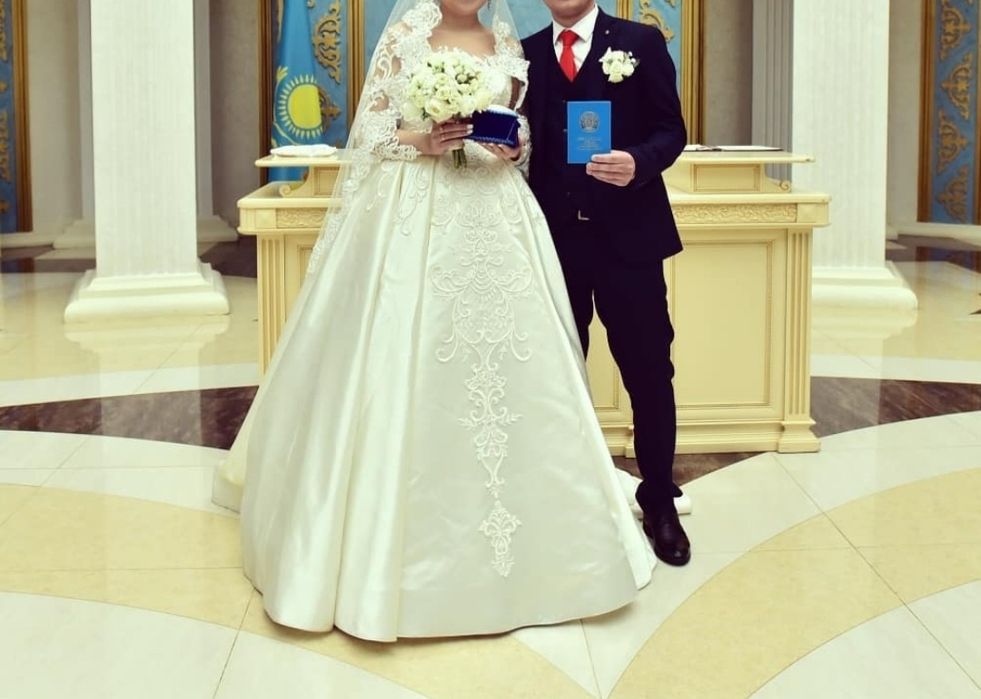 Продам свадебное платье