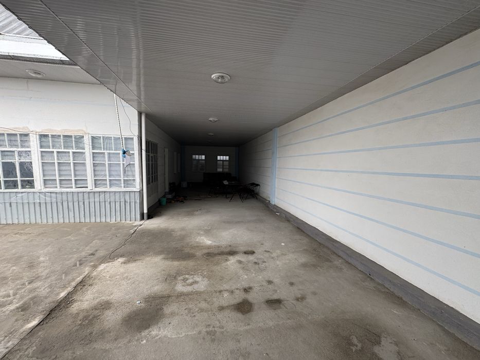 Sirdaryo shaharda uy sotiladi