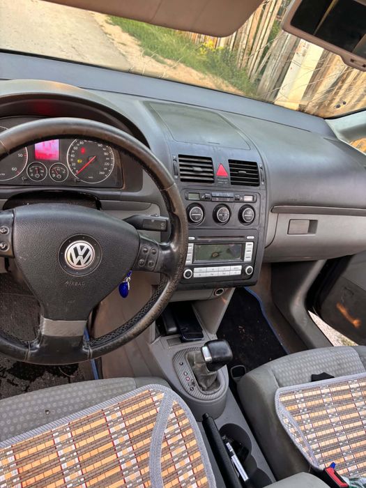 VOLKSWAGEN Touran 2006 — imagine 5