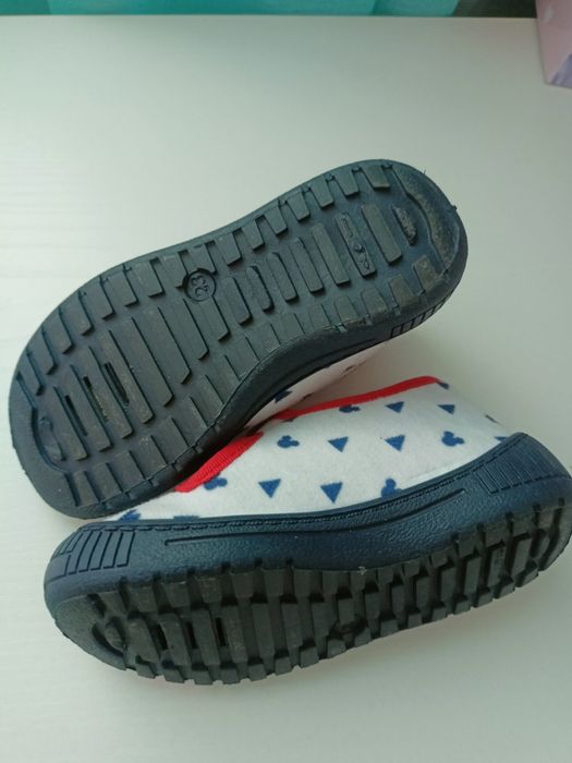 Пантофи за момче в детска ясла/градина