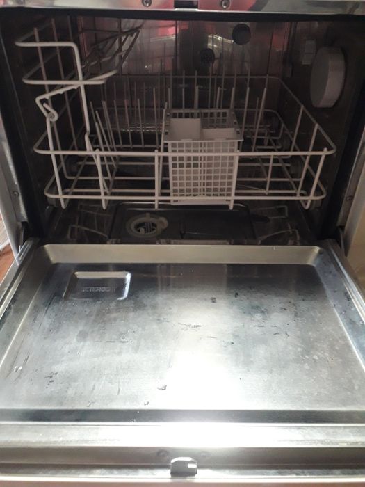 Посудомоечная машина zanussi zdc 240