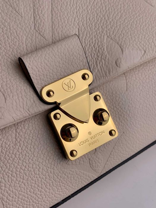 Geanta Louis Vuitton Madeleine BB, 24cm crem, tip Premium