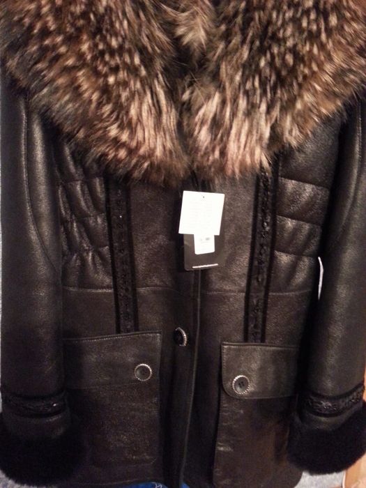 Новая дубленка срочно