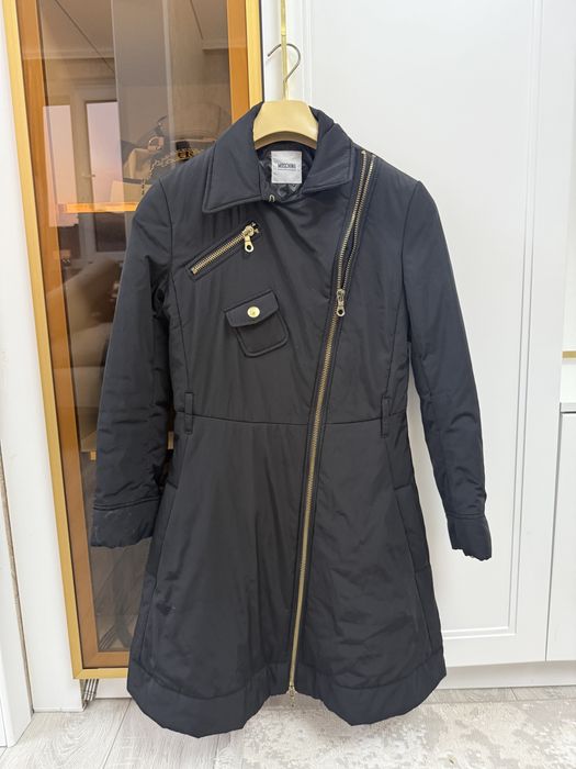 Пальто плащ утепленное Moschino