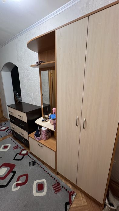 Продаю прихожку и комод