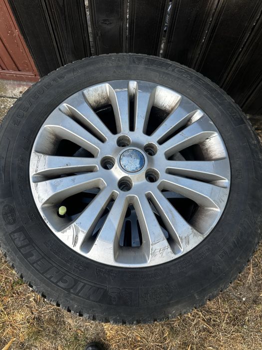 Jante 5x108 r16 cu anvelope iarna
