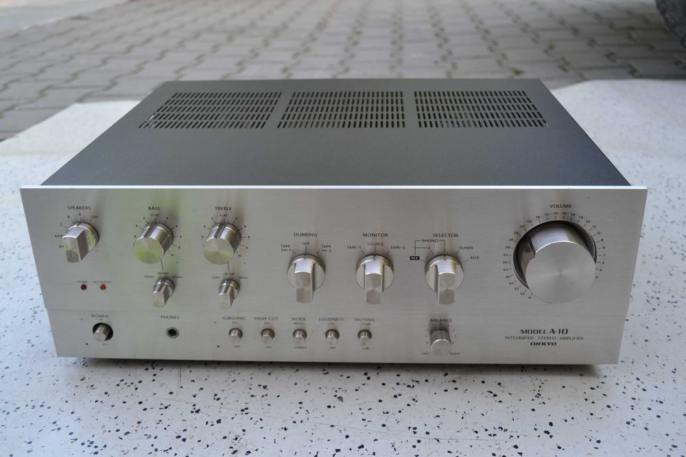 Amplificator Onkyo A 10 + Tuner Onkyo T 9