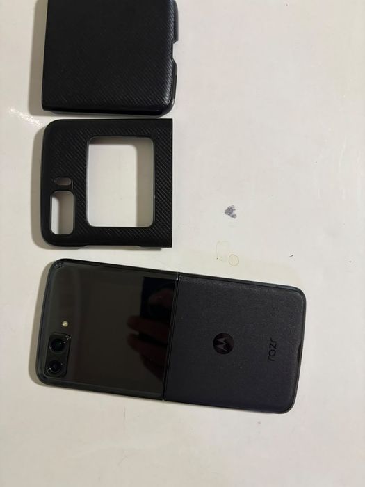 Обмен- motorola razr 2022