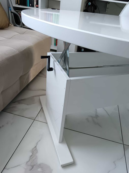 Трапезна маса от бял гланц - масивна, с повдигащ механизъм