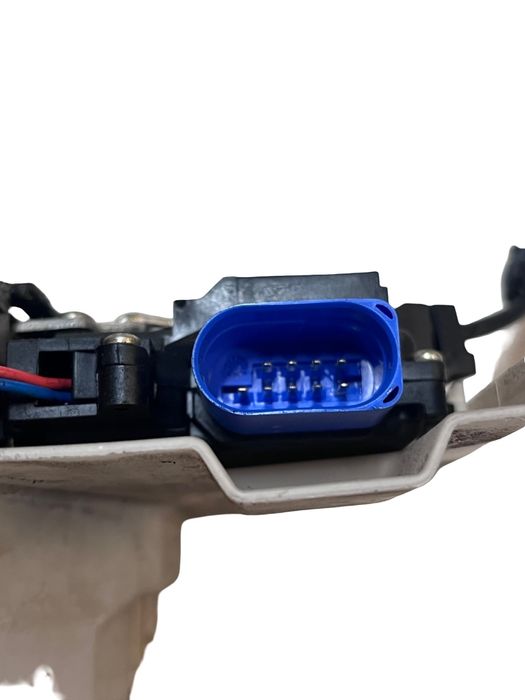 Broasca Usa Stanga Fata Volkswagen Touran 1T1, 1T2 2003 - 2010