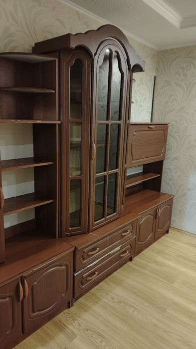 Продам стенку в зал