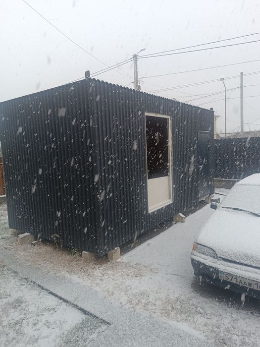 Продам контейнер павильон бытовка 20