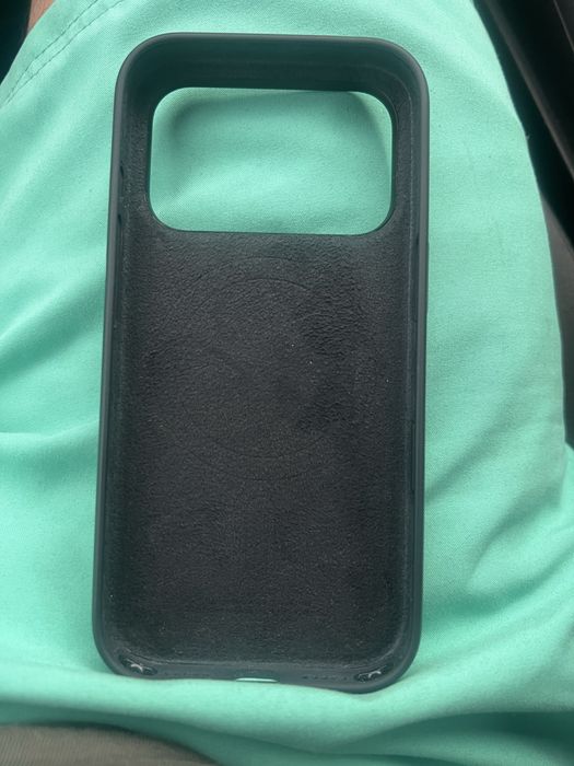 Hisa iphone 17 pro nouă