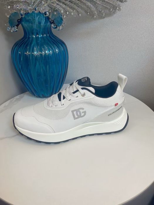 Adidasi Dolce & Gabbana !